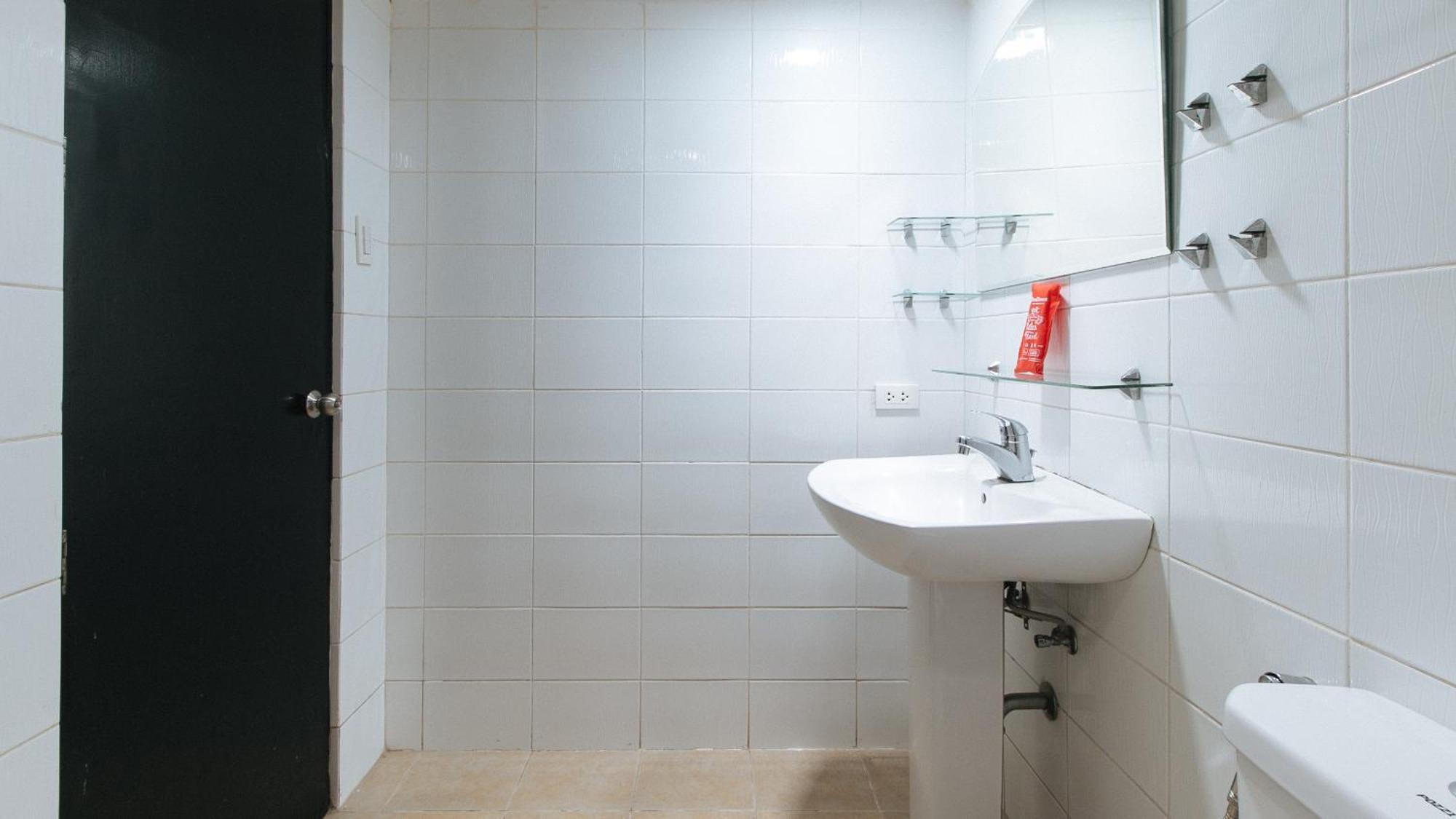 Reddoorz At Kassel Residences Paranaque Paranaque City Extérieur photo
